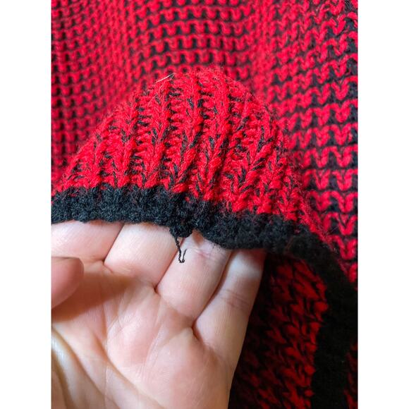 Vintage 90s Ivy Club Red and Black XL Sweater - Picture 10 of 10
